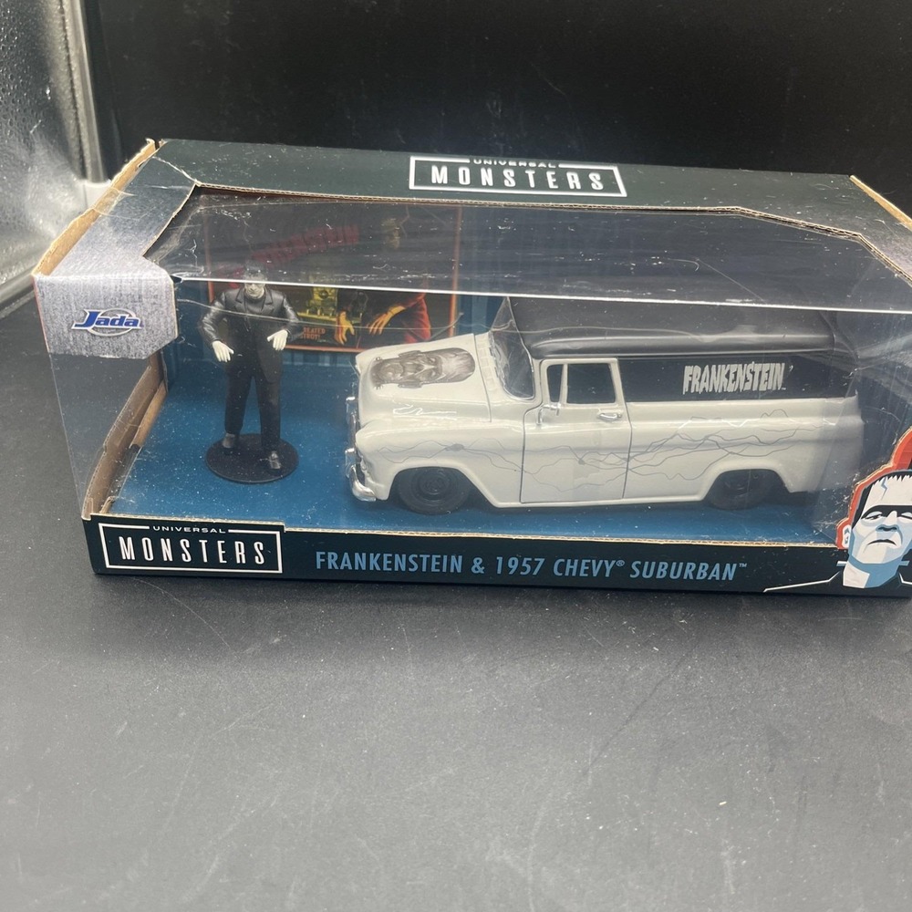Jada Toys Universal Monsters 1957 Chevy Suburban Die-cast Car Frankenstein